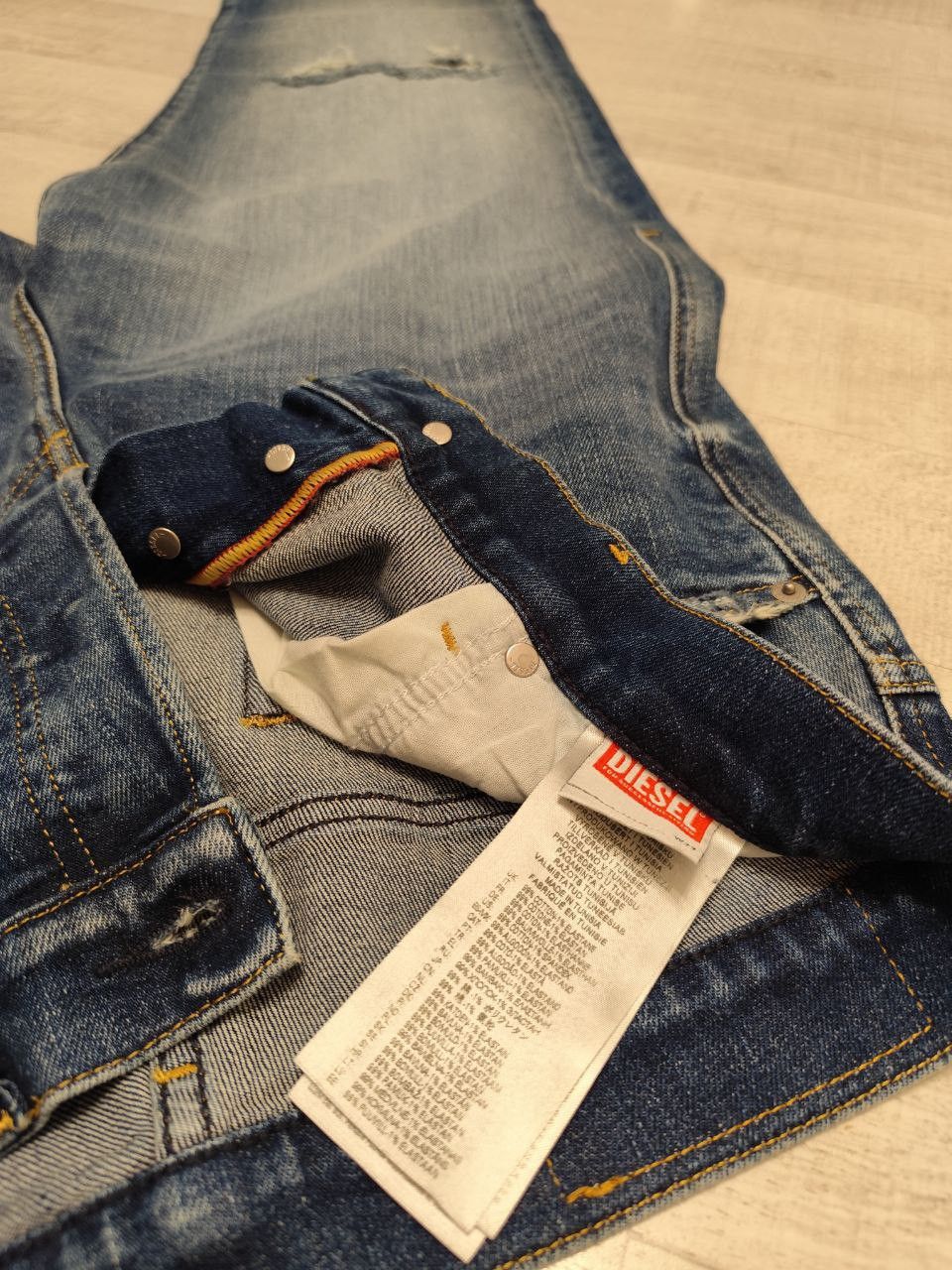 Diesel Diesel 2020 D-VICER-R A12236R9C87 SIZE EU W29/L32 Size US 29 - 7 Thumbnail