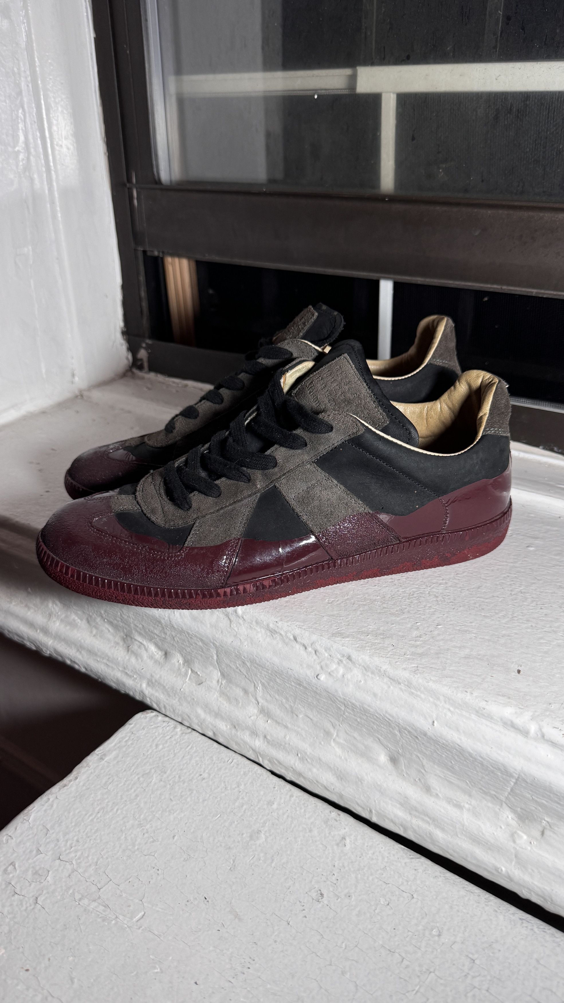 Maison Margiela Maison Margiela gat german army trainer black red 
