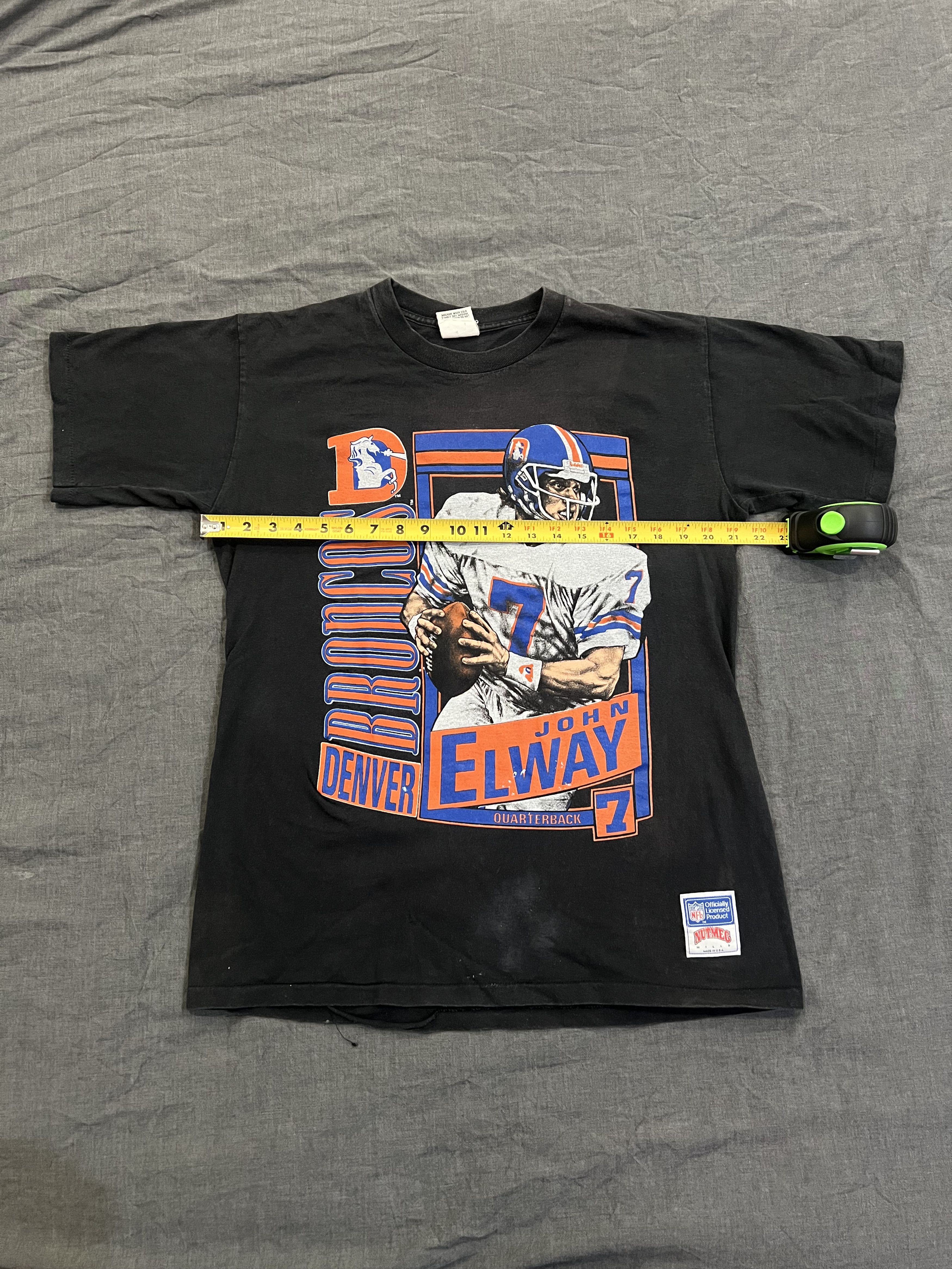 NFL × Nutmeg × Vintage Vintage Denver Broncos John Elway Nutmeg Stats T-Shirt Size US L / EU 52-54 / 3 - 3 Thumbnail