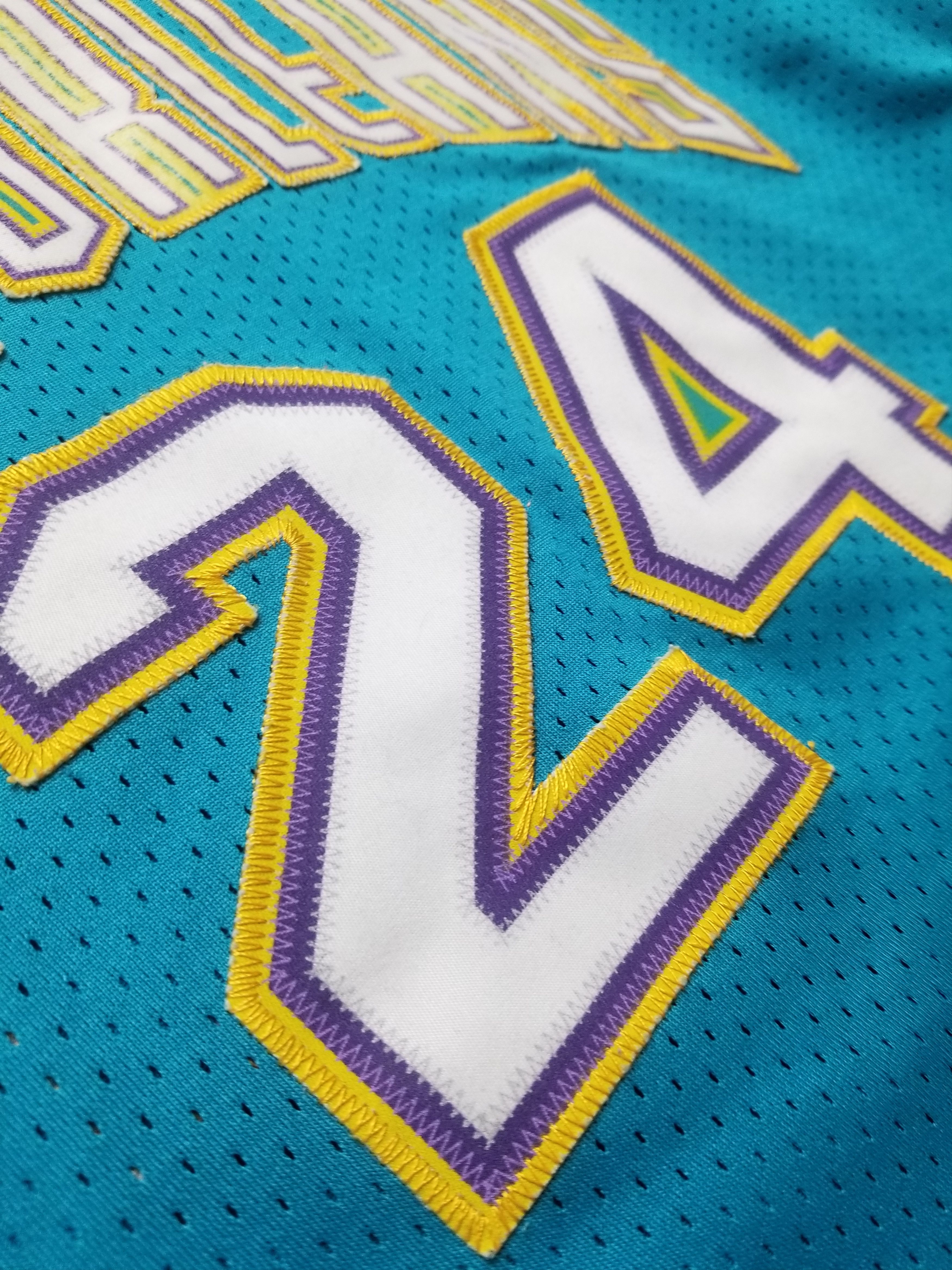 Nike Nike New Orleans Hornets Jamal Mashburn Jersey Size Youth L Size US XS / EU 42 / 0 - 7 Thumbnail