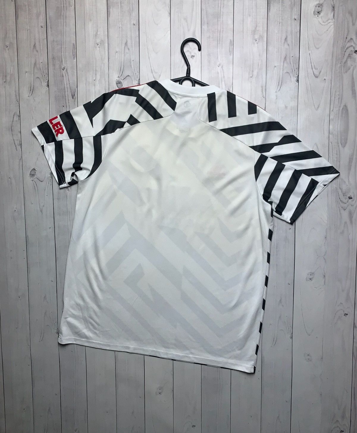 Adidas × Vintage Vintage adidas Manchester United soccer jersey away Xl Size US XL / EU 56 / 4 - 5 Thumbnail