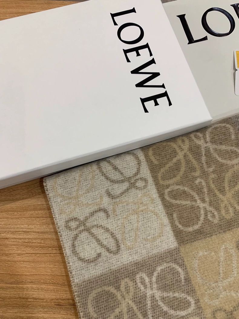 Loewe LOEWE Double-sided cashmere scarf with chessboard pattern Size ONE SIZE - 8 Thumbnail