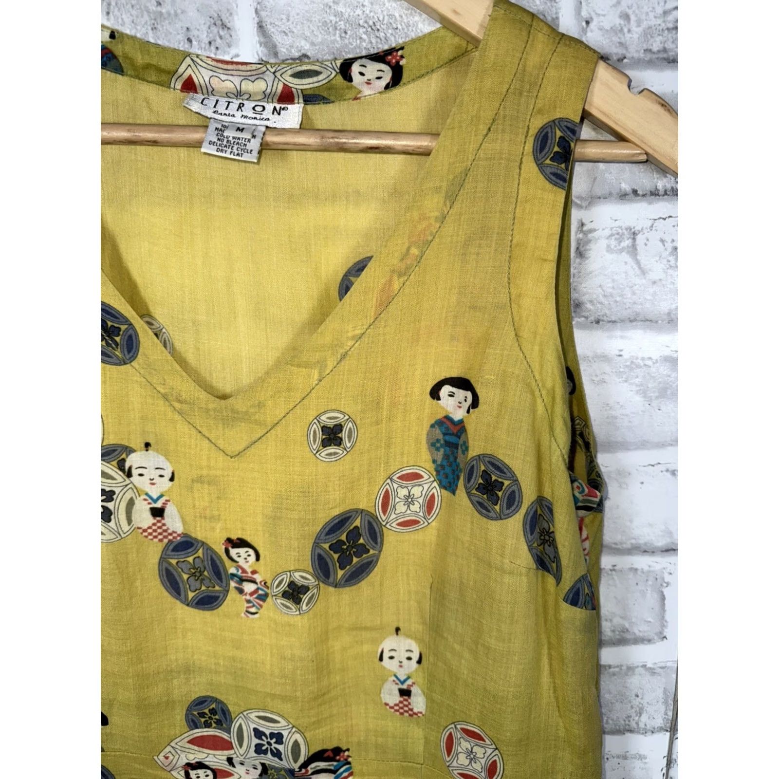 Vintage VINTAGE Citron Santa Monica Yellow Asian Print 100% Linen Vneck Dress Womens M Size M / US 6-8 / IT 42-44 - 3 Thumbnail