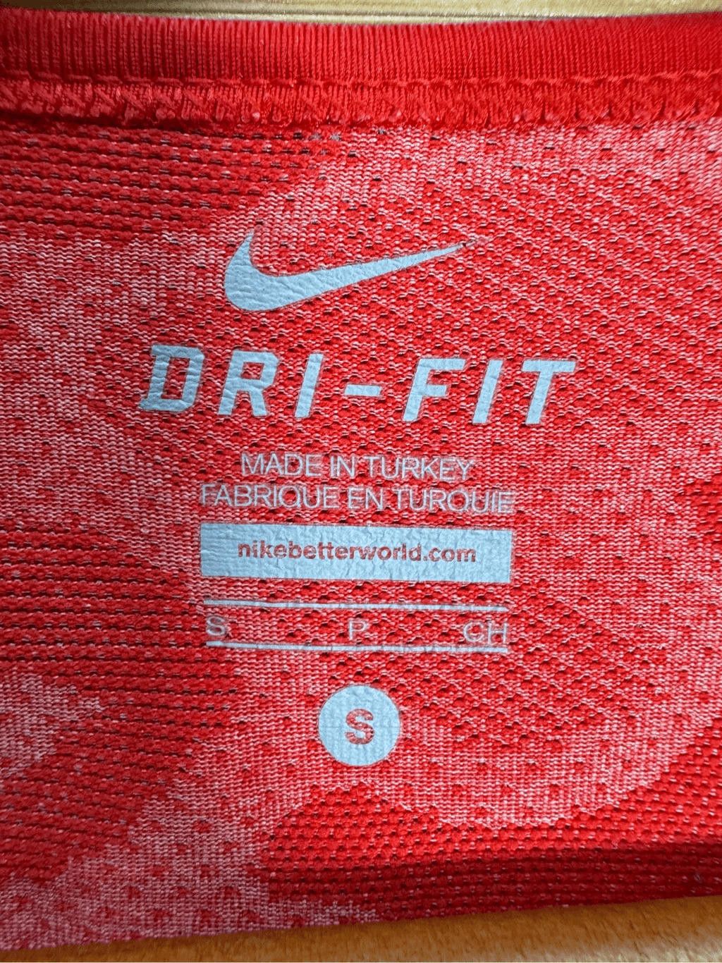 Nike Nike Women's Size Small Dri-FIT Running Top Red Camo Size S / US 4 / IT 40 - 6 Thumbnail