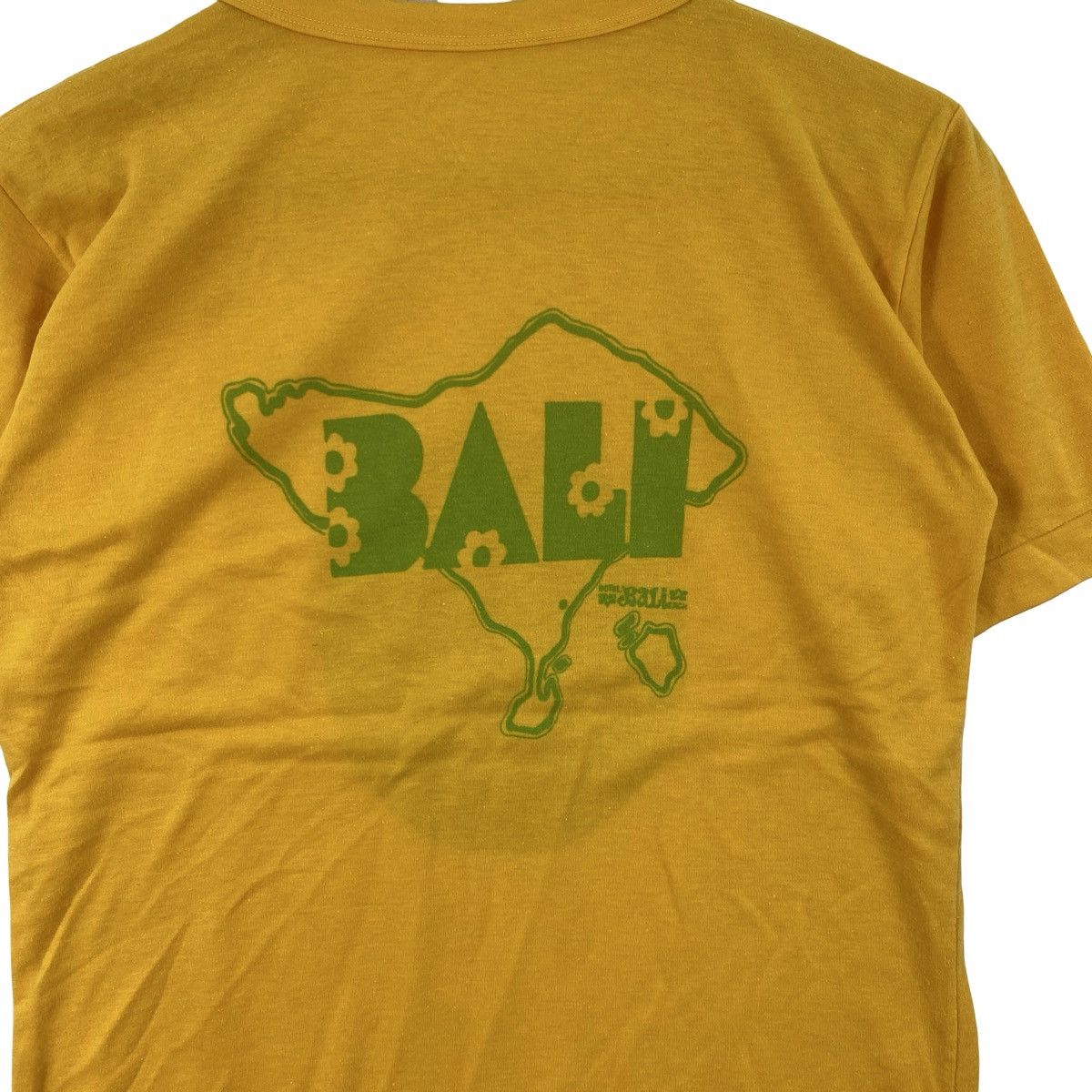 Vintage Vintage MAUI HAWAII BEACH Sailboat Graphic Retro Surf Tee Size US S / EU 44-46 / 1 - 8 Thumbnail