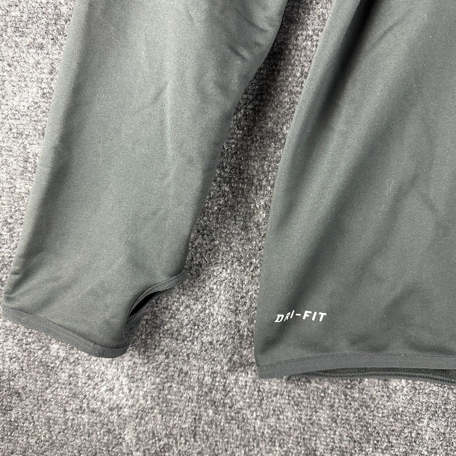 Nike Nike Dri Fit Pullover Top Mens L 1/4 Zip Fleece Lined Running Knit Solid Gray Size US L / EU 52-54 / 3 - 3 Thumbnail