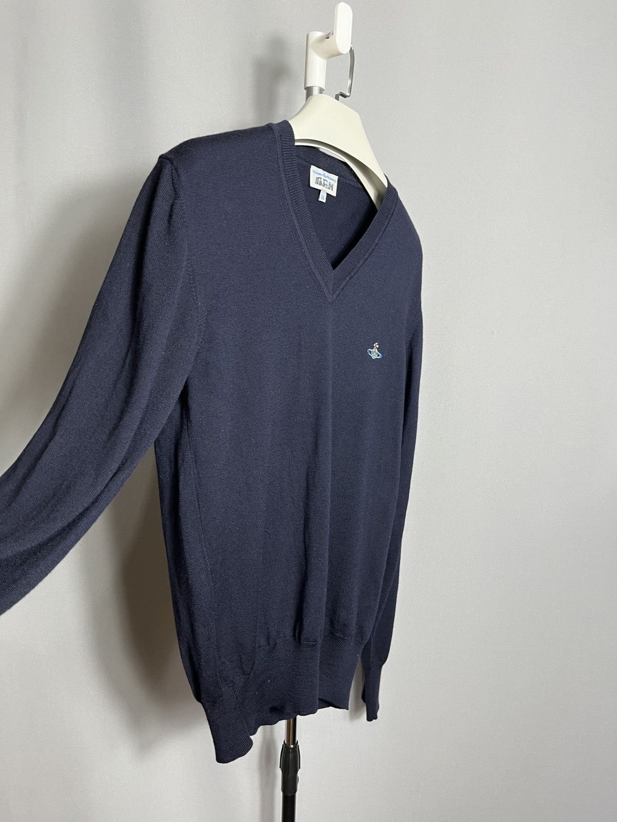 Vivienne Westwood Vivienne Westwood MEN V-neck navy wool sweater mens slim XL Size US XL / EU 56 / 4 - 2 Thumbnail