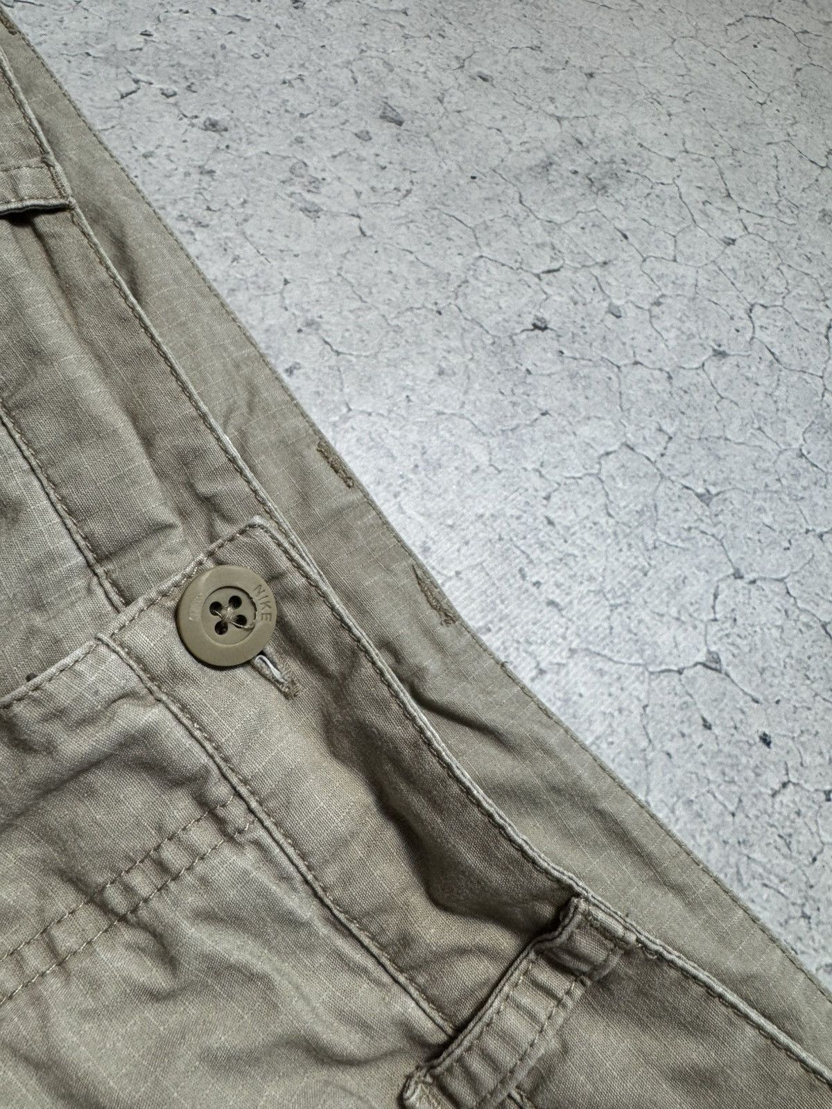 Nike × Nike ACG × Vintage Nike Vintage Cargo Shorts Drill Swoosh Size M Size US 32 / EU 48 - 5 Thumbnail