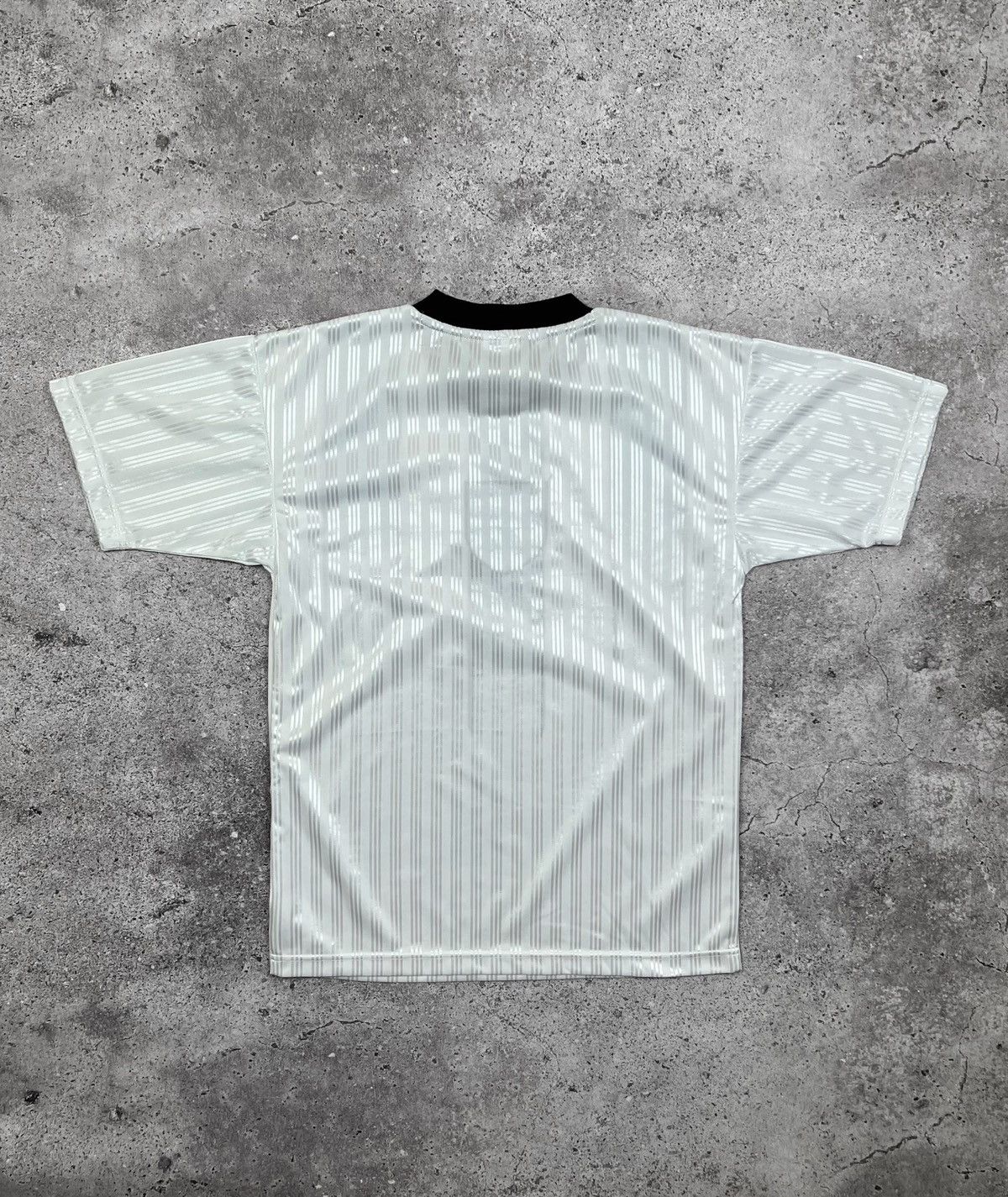 Adidas × Vintage BURNLEY ENGLAND 97/98 AWAY FOOTBALL SHIRT JERSEY SCORE DRAW Size US M / EU 48-50 / 2 - 4 Thumbnail