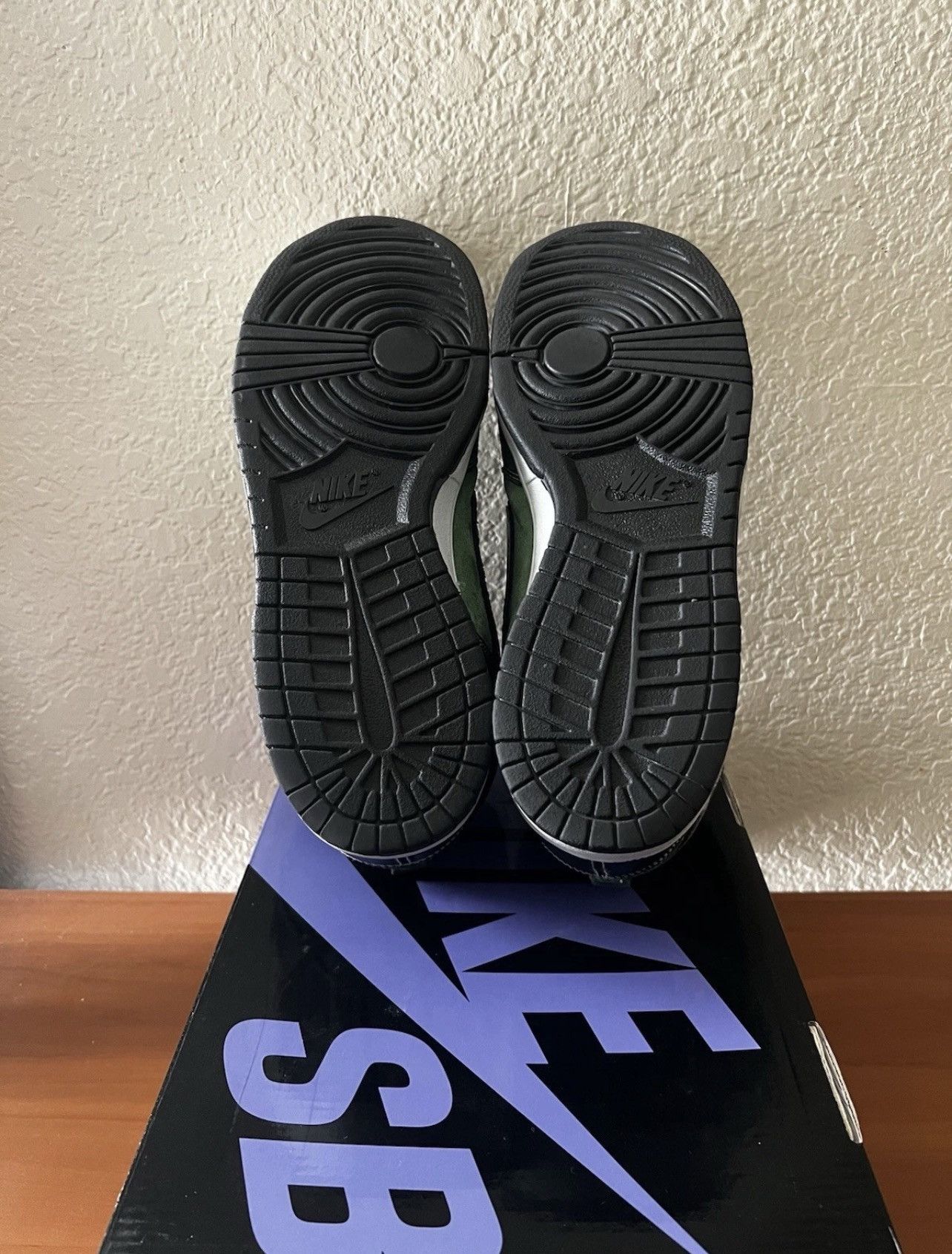 Nike SB 2007 Dunk High Pro Brut Gentlemen Pack Black Box 11.5 *FLAWS Size US 11.5 / EU 44-45 - 8 Thumbnail