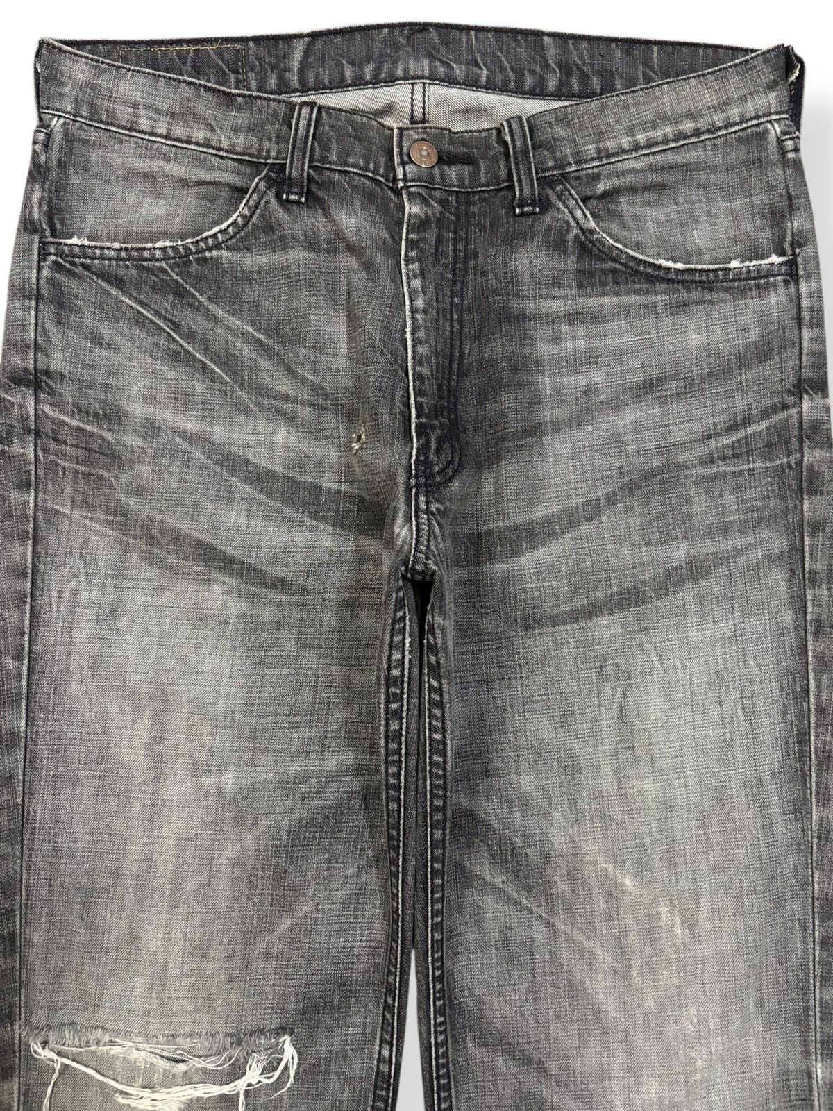 Levi's Vintage 2000s Levis 519-09 Faded Whiskers Distressed Jeans Size US 34 / EU 50 - 3 Thumbnail