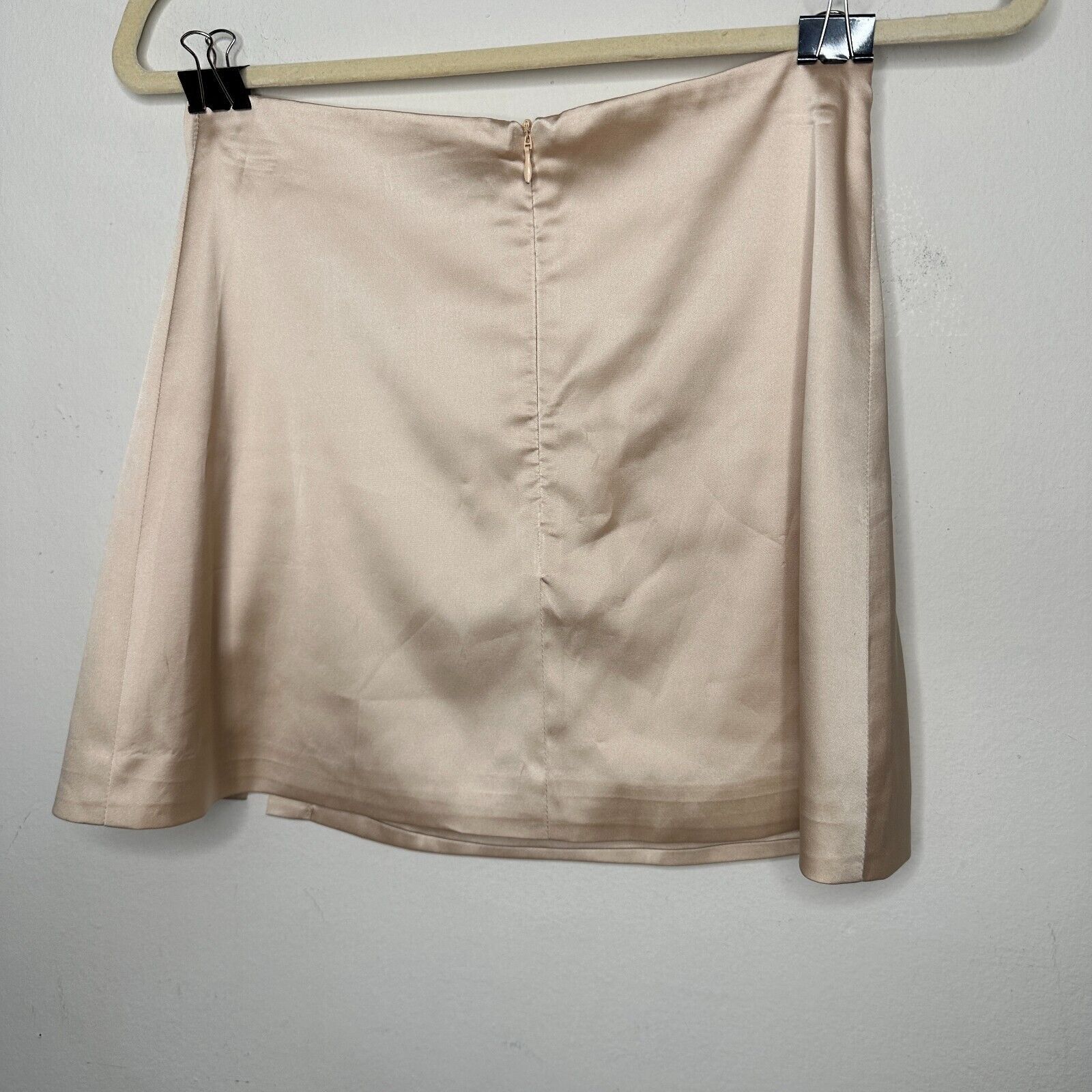 Other Silkhour Ayu Champagne Satin Skirt Kick Split Zip Back Mini Size 27" / US 4 / IT 40 - 6 Thumbnail