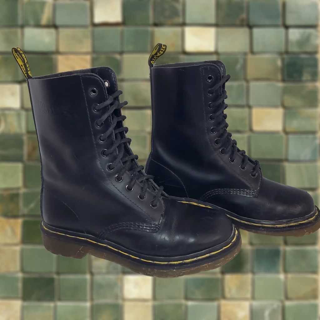 Dr. Martens Dr. Martens 1490 Smooth Leather 10 Eye Combat Boots Black Sz M6/W7 Womens Casual Leather 10 Eye Hole Grunge Punk 90s Band Army Moto Shoes Size US 7 / IT 37 - 1 Thumbnail