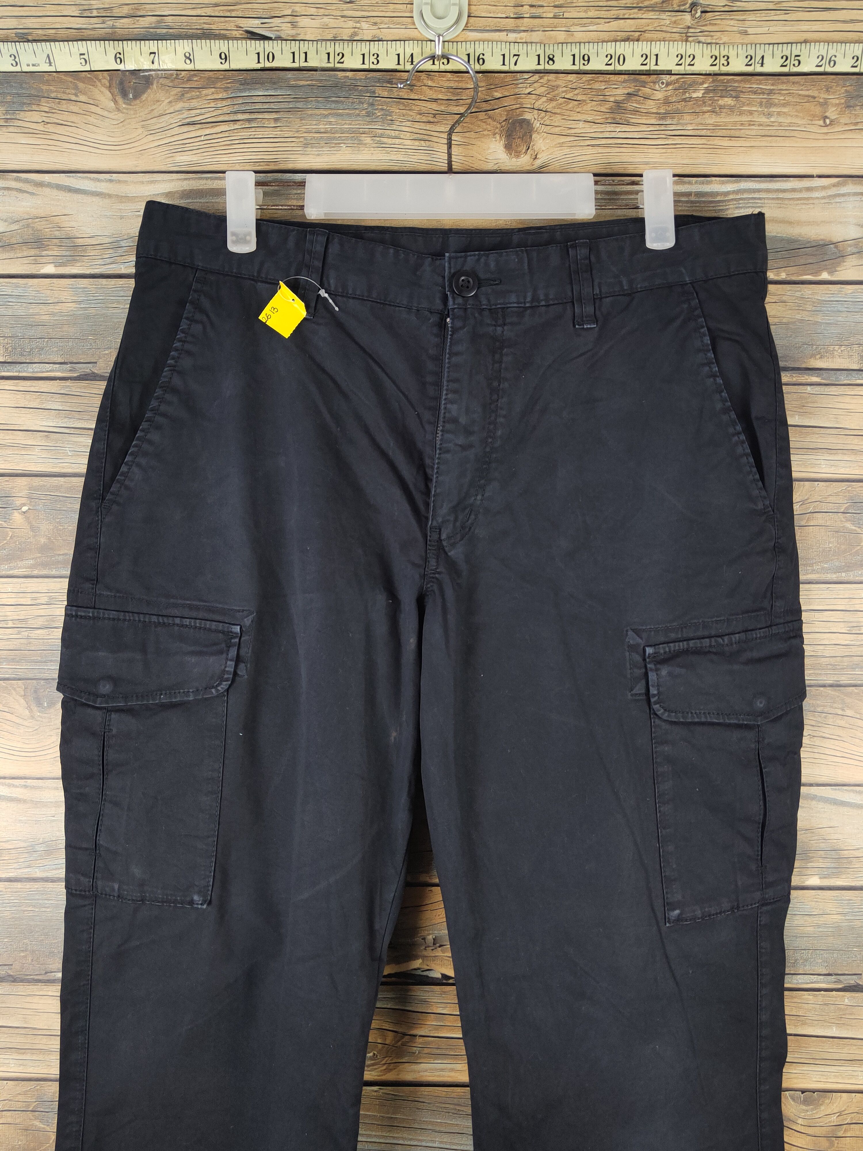 Japanese Brand DL Uniqlo Black Multipocket Cargo Pants #2613 Size US 33 - 2 Thumbnail
