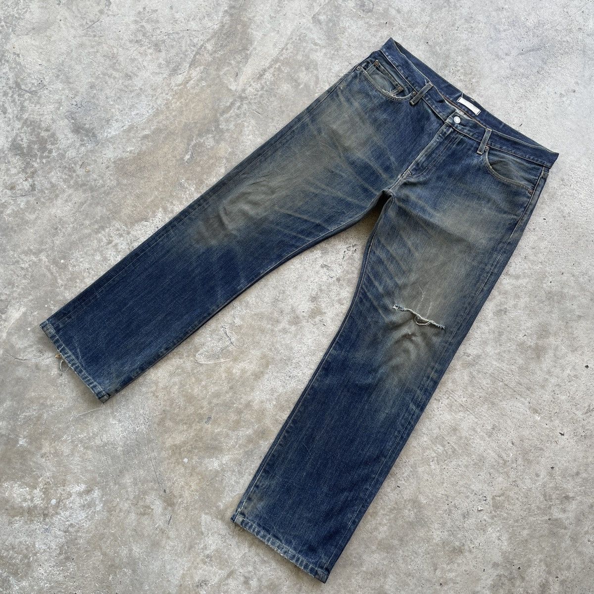 Japanese Brand Rusty🔥 Vintage Japanese Faded Distressed Denim Jeans Pants Size US 37 - 2 Thumbnail