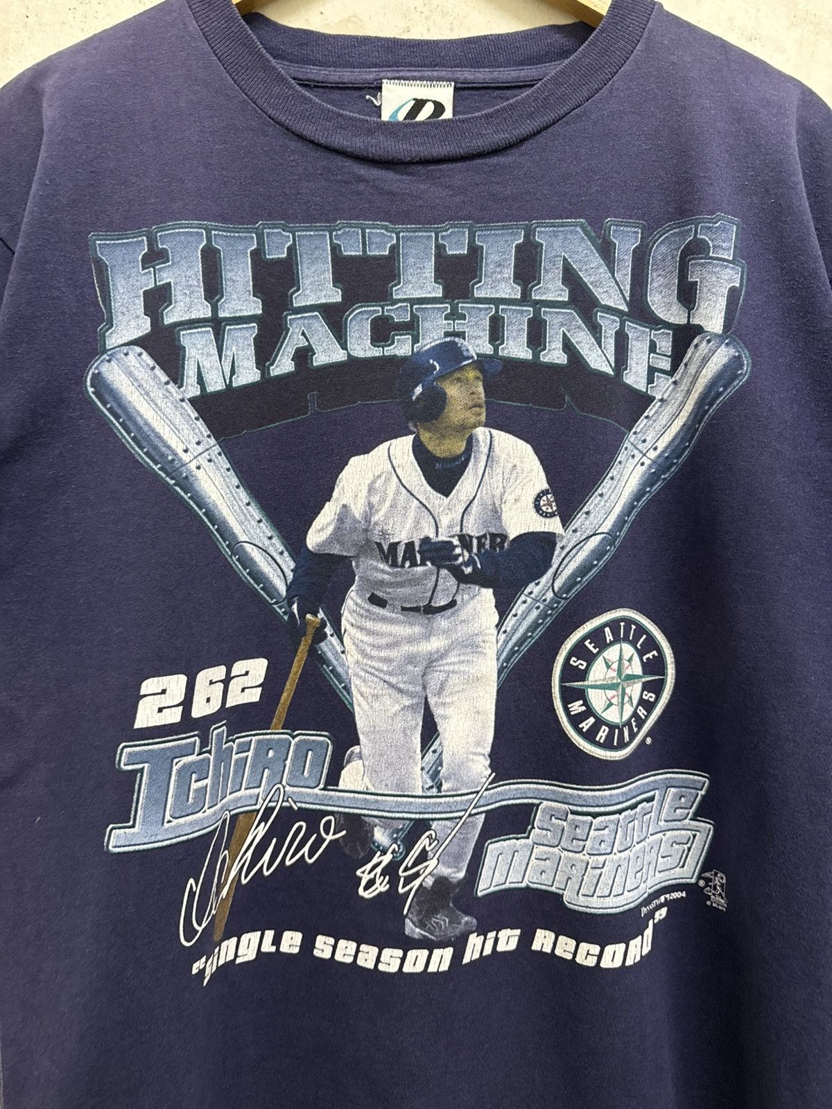 Majestic 2000s Majestic Ichiro “Hitting Machine” Faded MLB Tee Size US M / EU 48-50 / 2 - 2 Thumbnail
