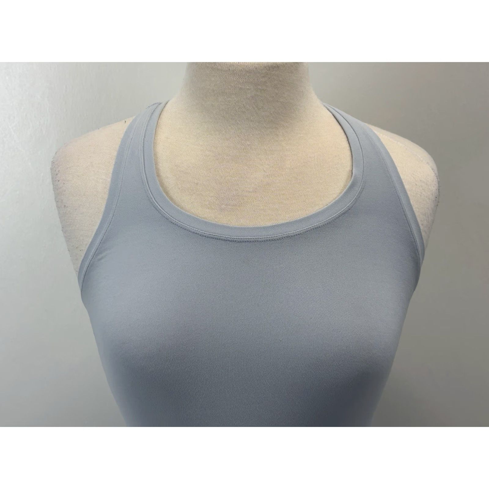 Lululemon LULULEMON Nulu Racerback Tank Top Size 6 Women’s Light Blue Stretch Activewear Running Size M / US 6-8 / IT 42-44 - 5 Thumbnail