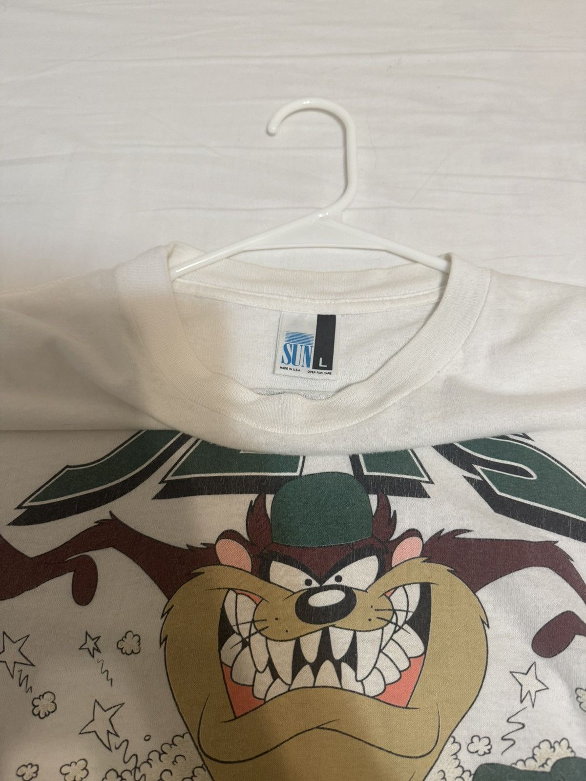 Vintage 1992 New York Jets Taz and Looney Tunes tee Size US L / EU 52-54 / 3 - 2 Thumbnail
