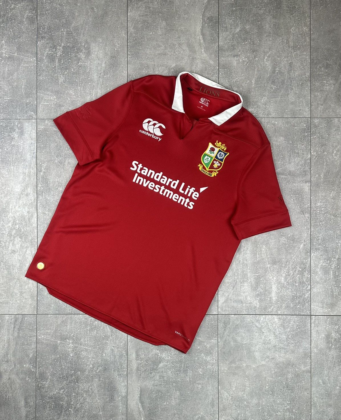Canterbury of New Zealand Canterbury British 2017 British Irish Lions Home Jersey Size US XL / EU 56 / 4 - 1 Thumbnail