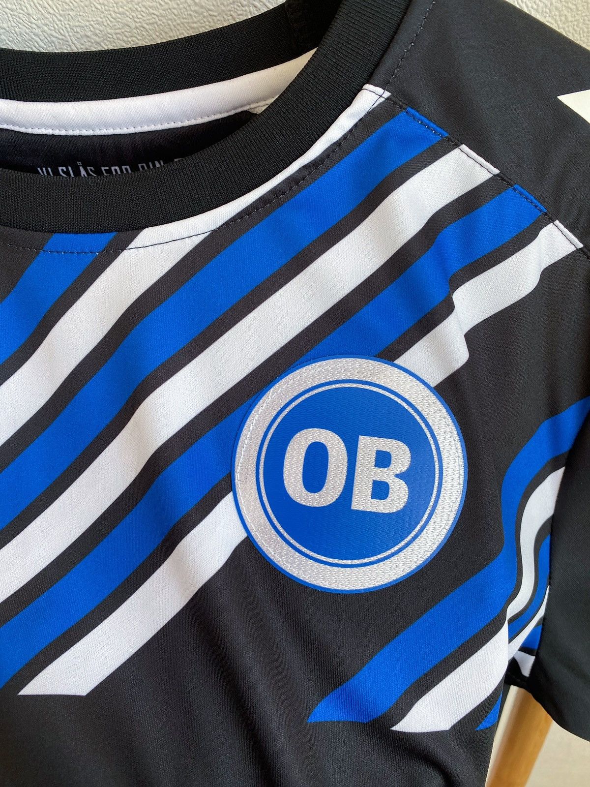 Hummel Hummel Odense Boldklub Jersey Size US S / EU 44-46 / 1 - 9 Thumbnail