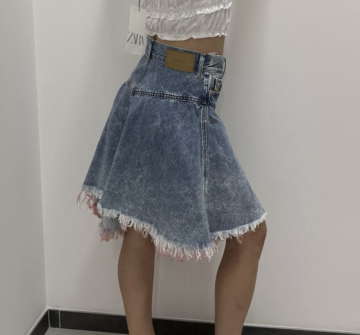 Diesel Diesel Crazy Asymmetric Denim Zip Flare Skirt Blue y2k XS Size 27" / US 4 / IT 40 - 6 Thumbnail