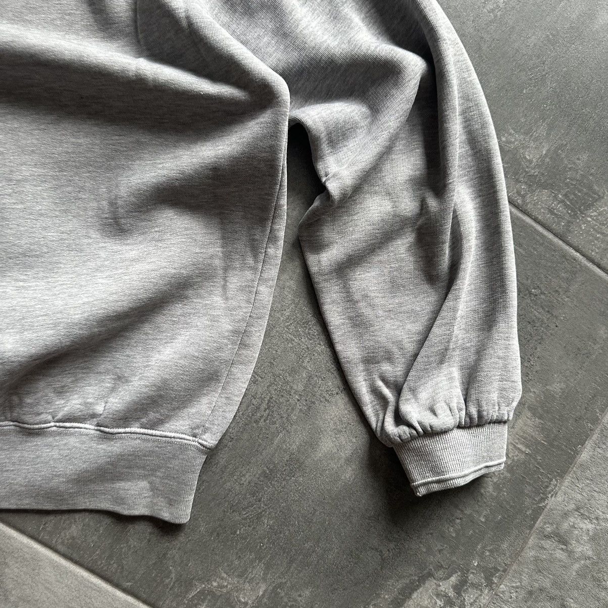 Champion × Vintage Vintage Champion Sweatshirt Basic Fit Y2K 90s USA Size US S / EU 44-46 / 1 - 14 Thumbnail
