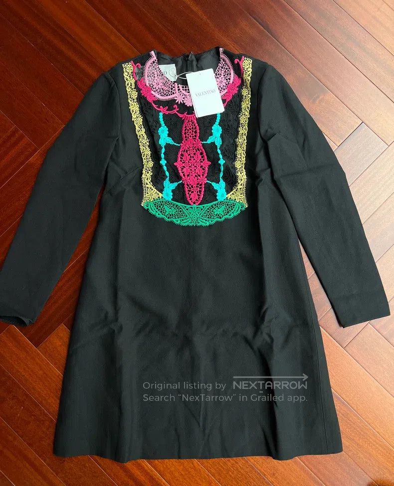 Valentino Valentino Black embroidered dress Size S / US 4 / IT 40 - 1 Thumbnail