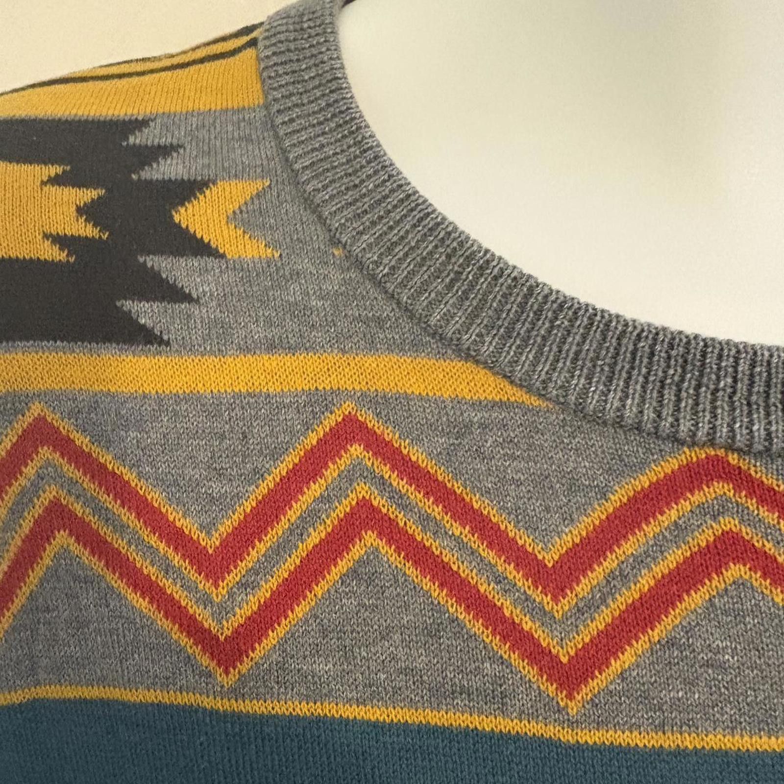 Empyre Gray and multi-coloured #Empyre knit sweater. Size Medium. Size US M / EU 48-50 / 2 - 4 Thumbnail