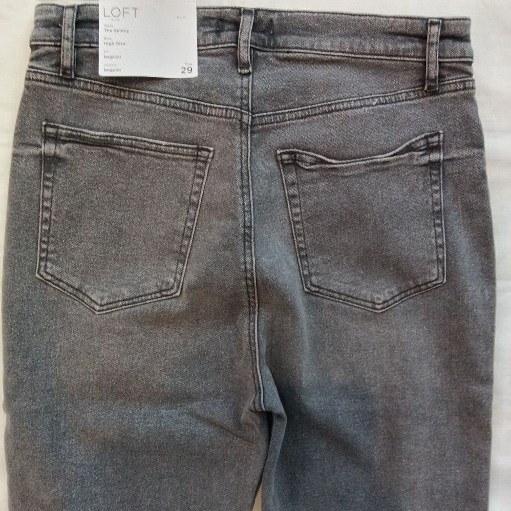 Loft LOFT Button Front Skinny Jeans Light Vapor Gray Size 29 NWT Size 29" - 6 Thumbnail