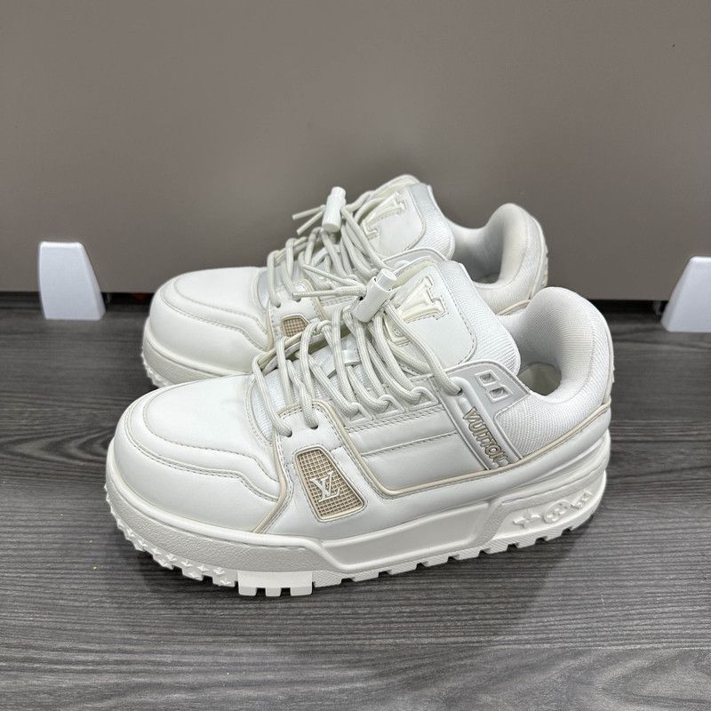 Louis Vuitton Louis Vuitton Trainer Maxi Fashion Sneakers for Men 0079 Size US 7.5 / EU 40-41 - 1 Thumbnail