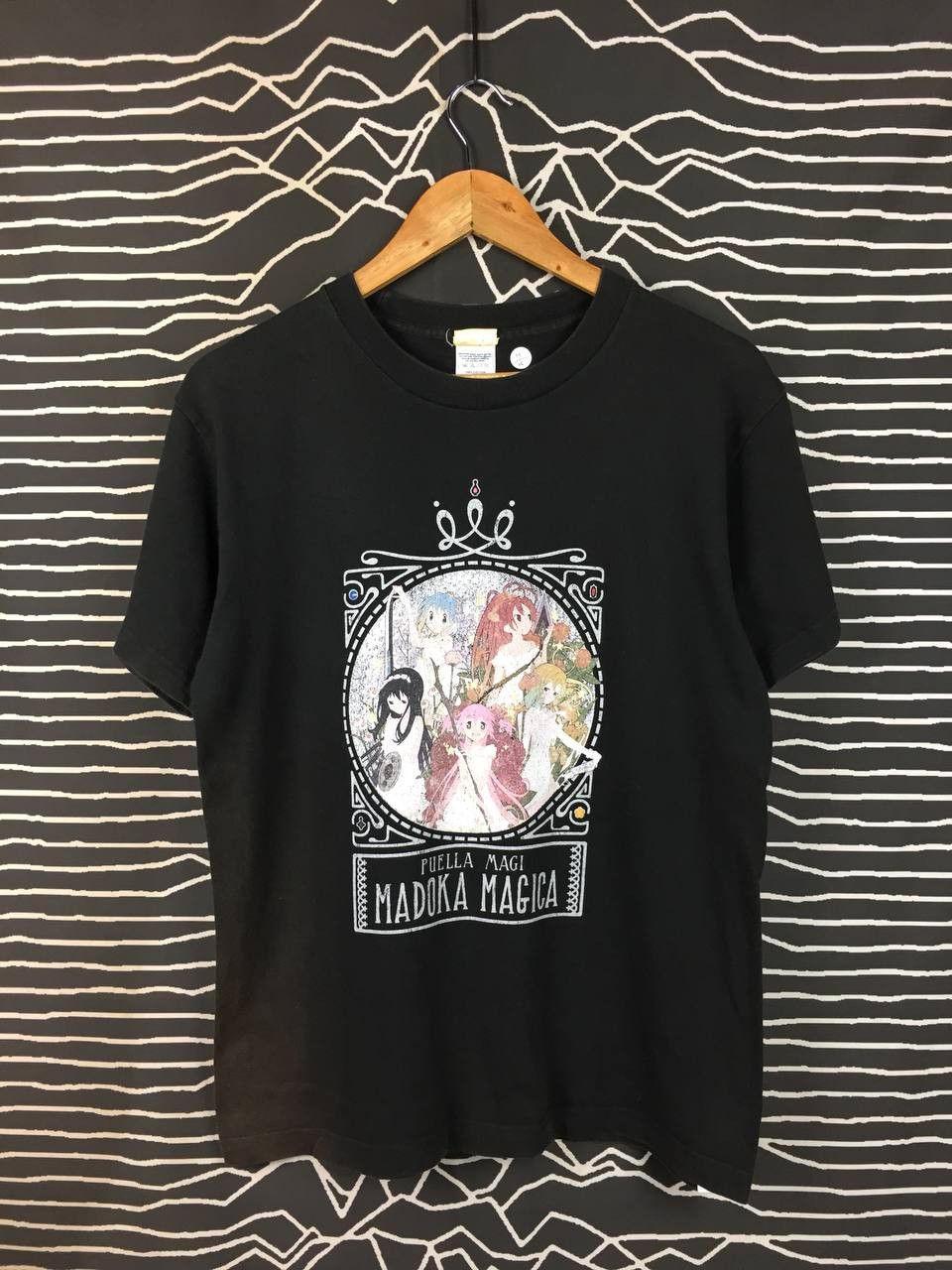 Anime Puella Magi Madoka Magica Anime Manga Tee Size M Size US M / EU 48-50 / 2 - 1 Thumbnail