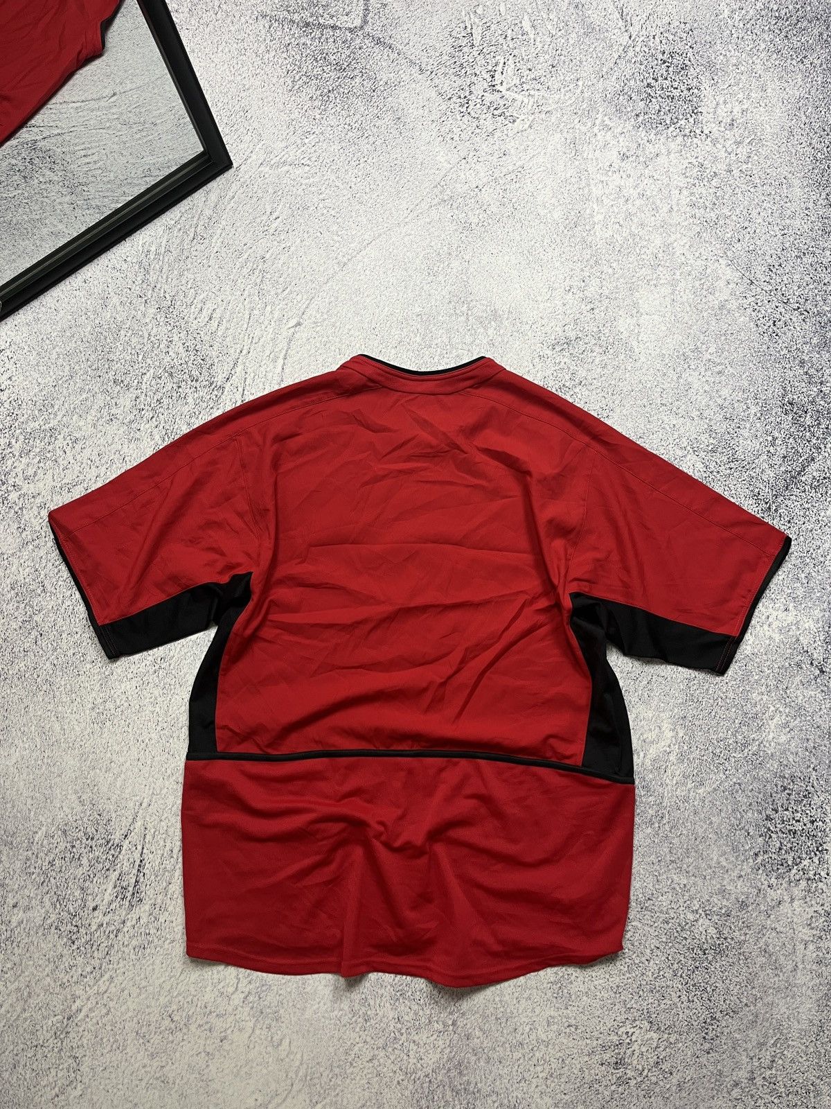 Nike Nike Manchester United 2002/2004 Home Vintage Soccer Jersey Size US L / EU 52-54 / 3 - 13 Thumbnail