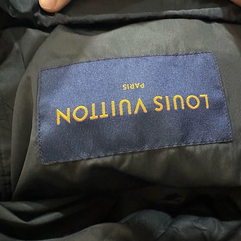 Louis Vuitton Louis Vuitton Dark blue sunflower assault jacket Size US S / EU 44-46 / 1 - 4 Thumbnail