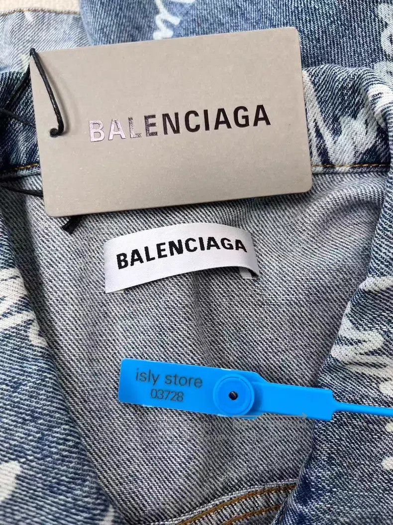 Balenciaga Balenciaga Letter logo full-print collar denim jacket Size S / US 4 / IT 40 - 4 Thumbnail