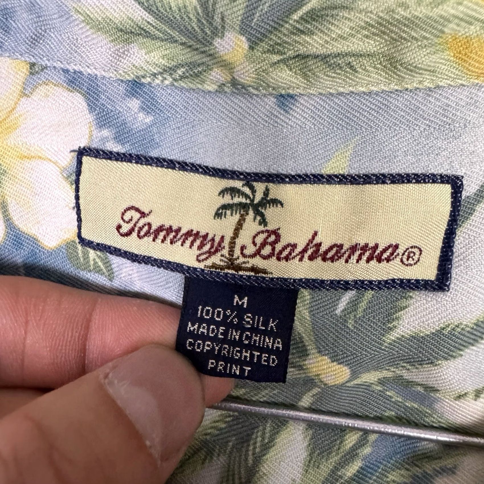 Tommy Bahama Tommy Bahama Shirt Mens M Camp Floral 100% Silk Palm Trees IslandZone Hawaiian Shirt Size US M / EU 48-50 / 2 - 6 Thumbnail