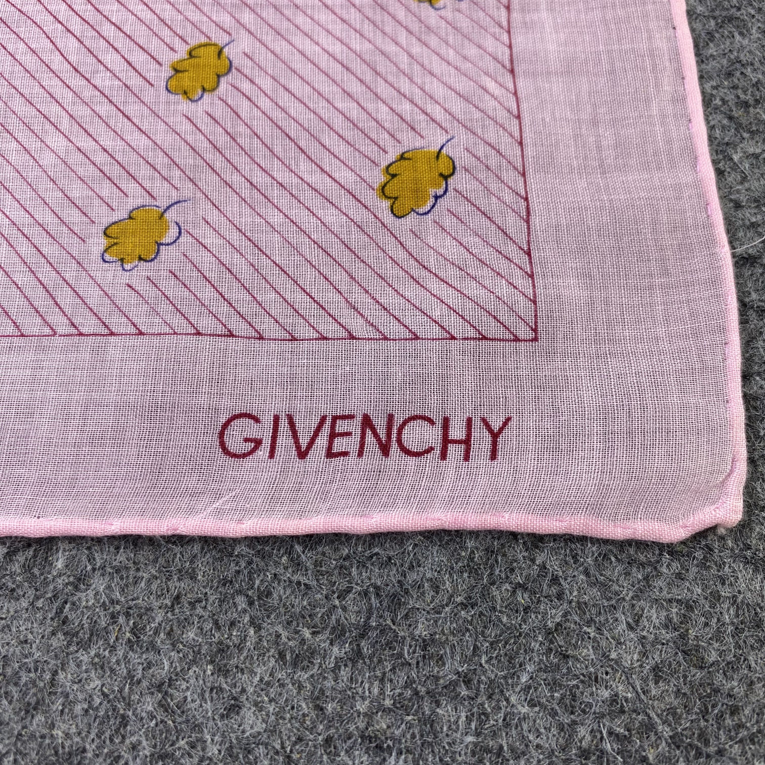 Givenchy Givenchy Handkerchief / Bandana / Neckerchief-B2199 Size ONE SIZE - 7 Thumbnail