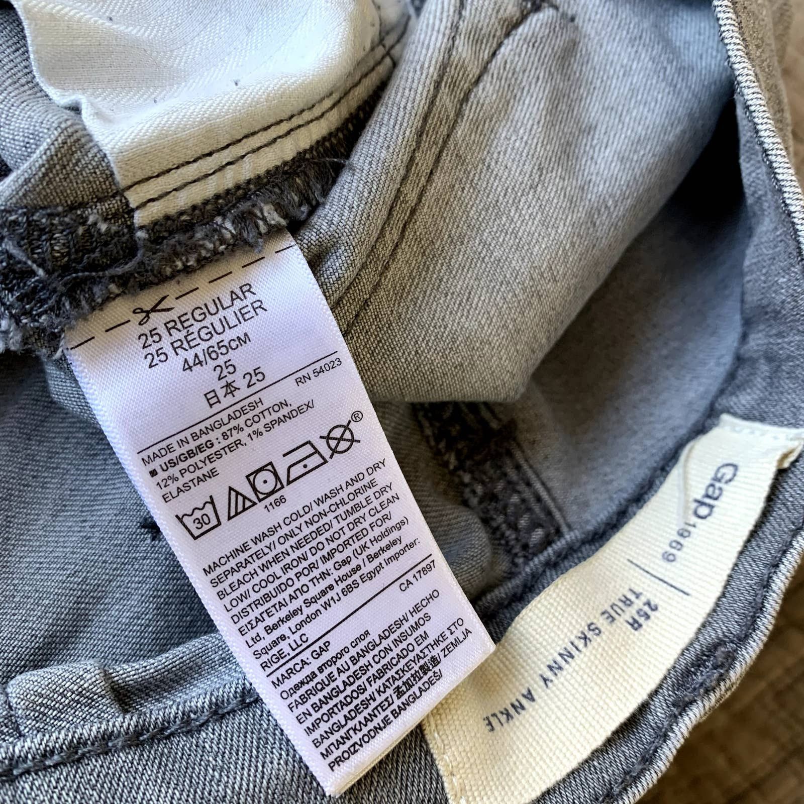 Gap Gap Grey Jeans Zipper Pockets True Skinny Ankle 25 25R Size 25" / US 0 / IT 36 - 6 Thumbnail