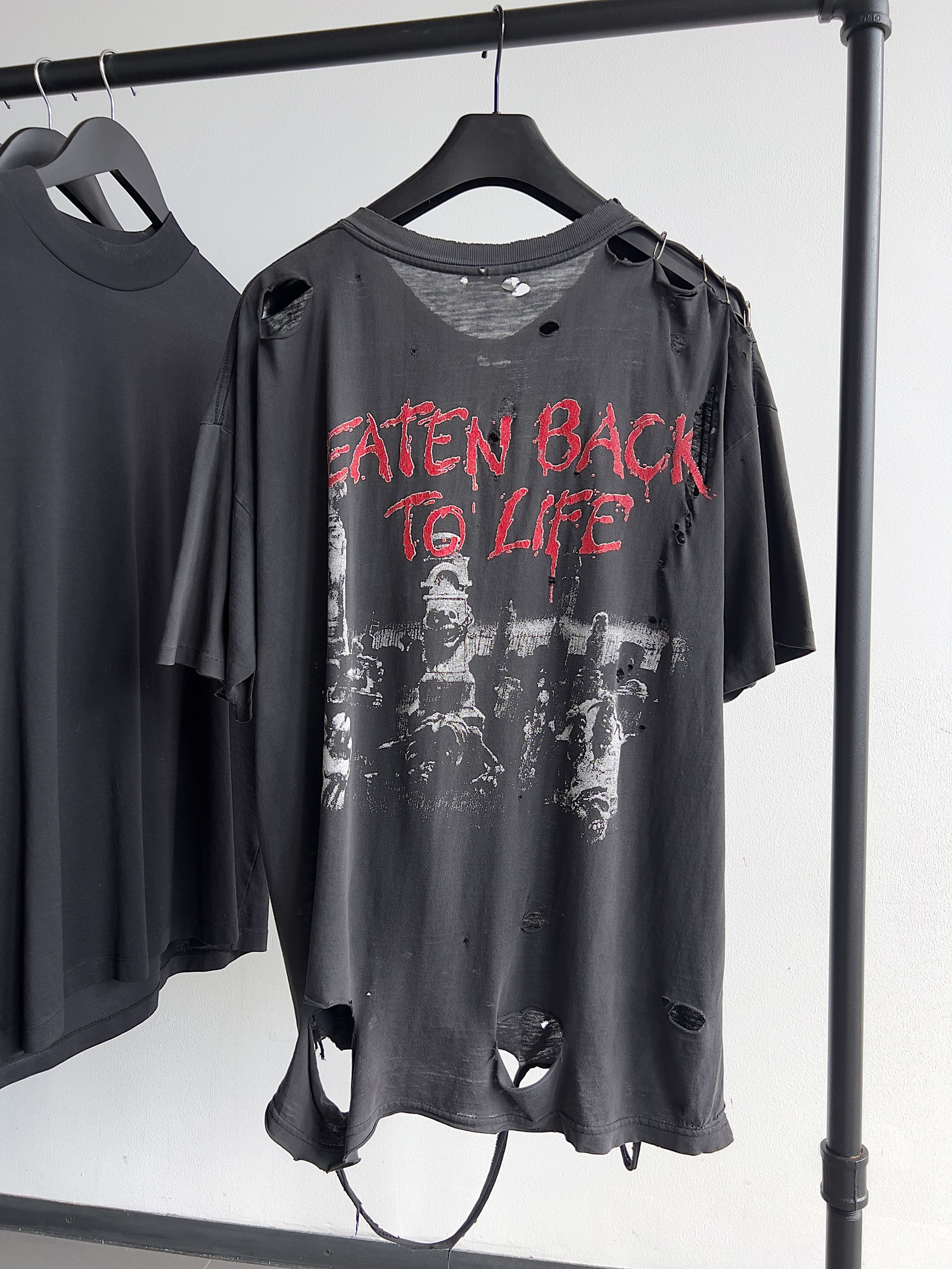 Band Tees Vintage Perfectly Thrashed Cannibal Corpse 90s Band Tee Size US XL / EU 56 / 4 - 3 Thumbnail
