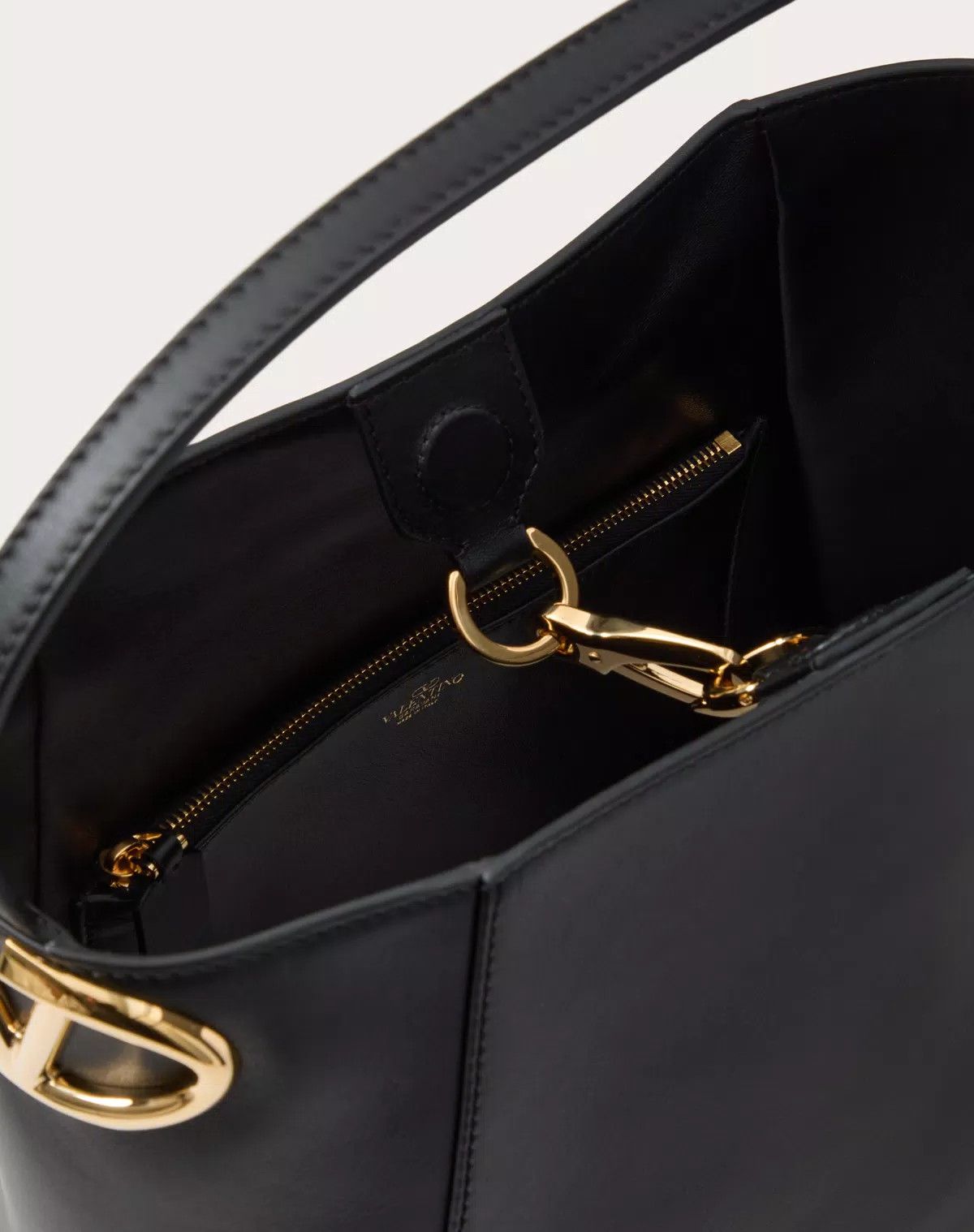 Valentino oc11z0725 Size:OS/Shopping Bag In Nappa Calfskin in Black Size ONE SIZE - 6 Thumbnail