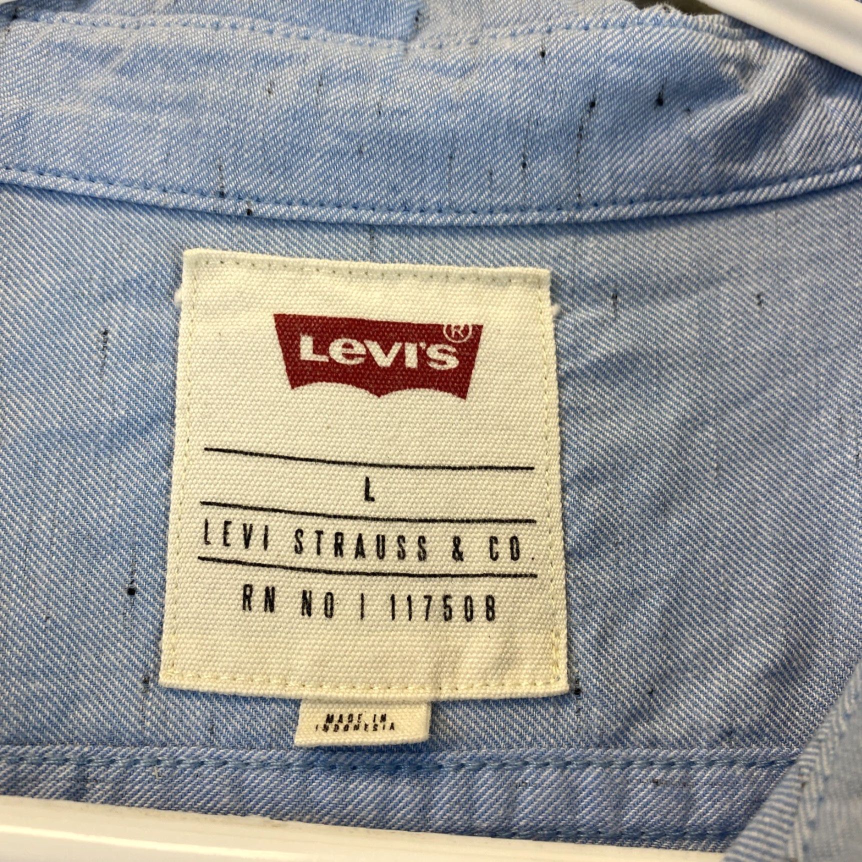 Vintage VINTAGE Levi’s Button-Up Shirt L Blue Outdoor Hiking Fishing Mens Size US L / EU 52-54 / 3 - 5 Thumbnail