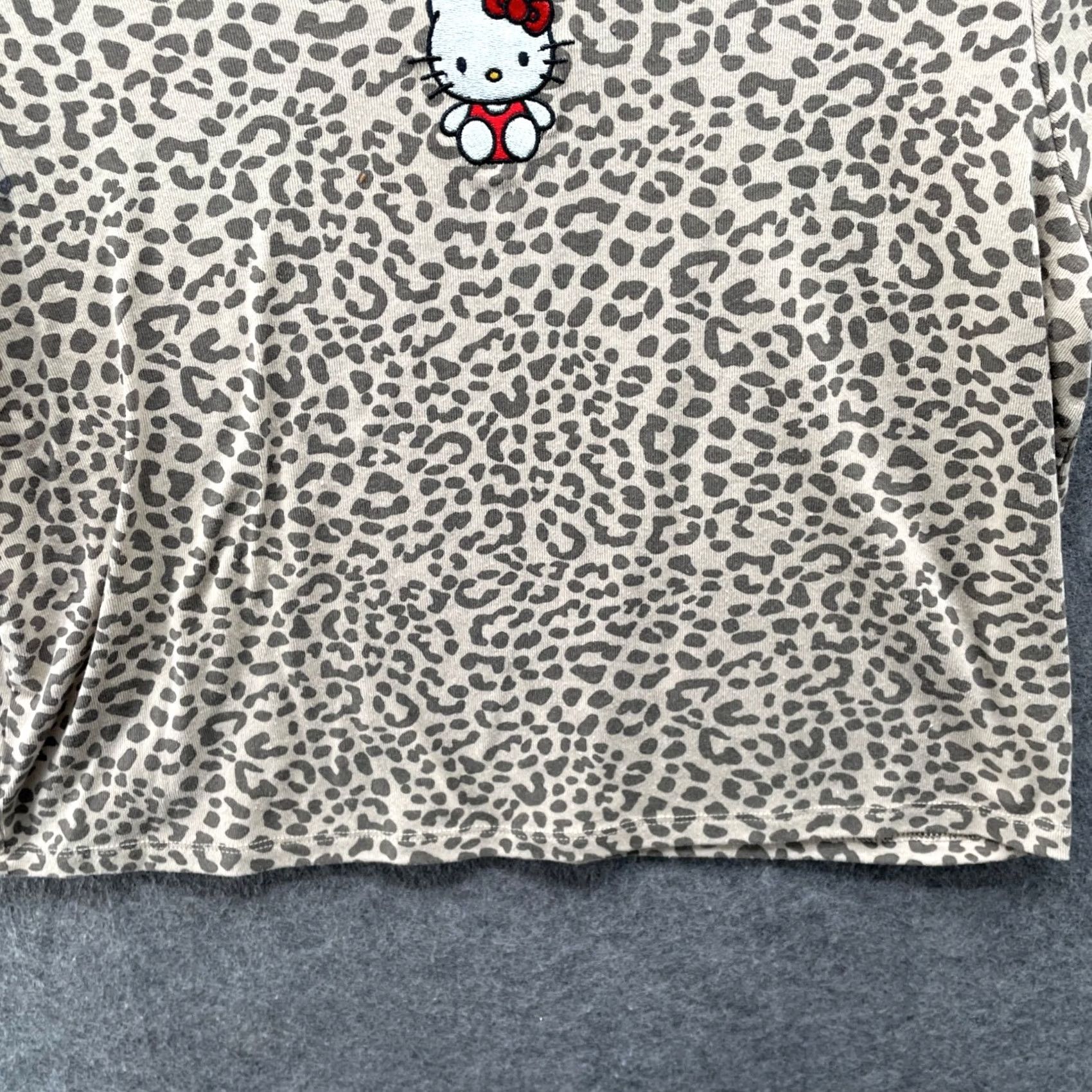 Vintage Hello Kitty Sanrio Leopard Print Crop Top Womens XXL Tan Short Sleeve T-Shirt Size XXL / US 16-18 / IT 52-54 - 4 Thumbnail