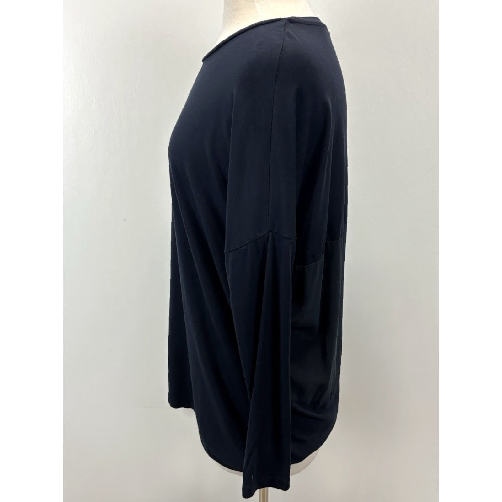 Cos COS casual Shirt Small Women Navy Blue Back Silk Panel Lagenlook Minimalist Silk Rayon Women's Small Casual Modern Size S / US 4 / IT 40 - 2 Thumbnail