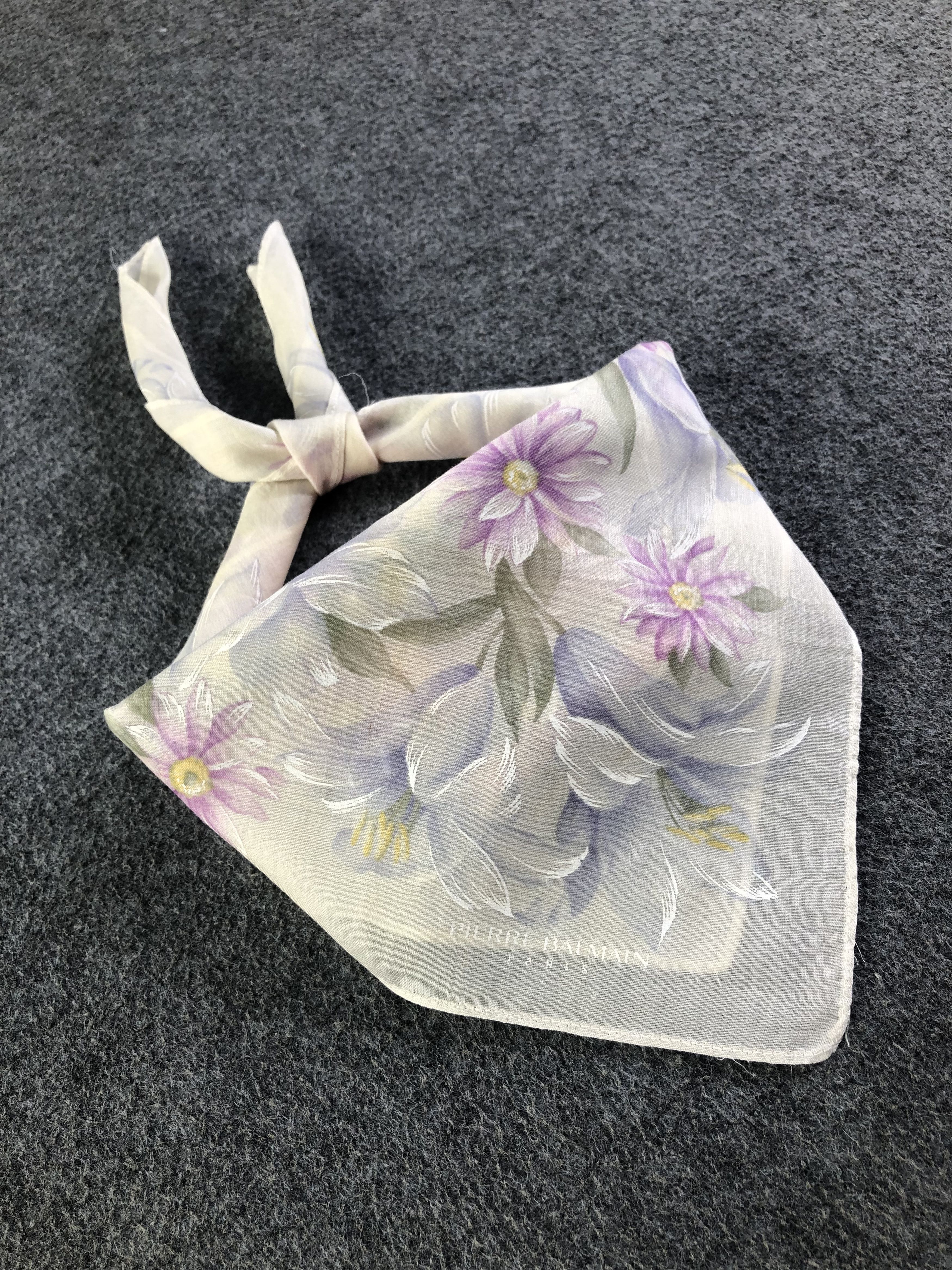 Pierre Balmain Pierre Balmain Handkerchief / Bandana / Neckerchief C431 Size ONE SIZE - 2 Thumbnail