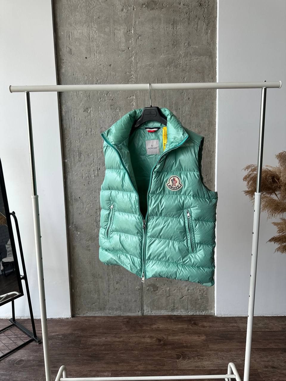 Awake NY × Moncler 🔥Moncler Men's Green 2 Moncler 1952 & Awake Ny Parker Vest Size US L / EU 52-54 / 3 - 8 Thumbnail