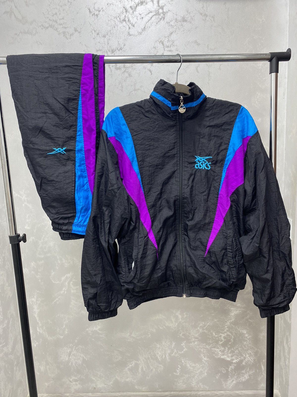 Nike shell suit jacket online