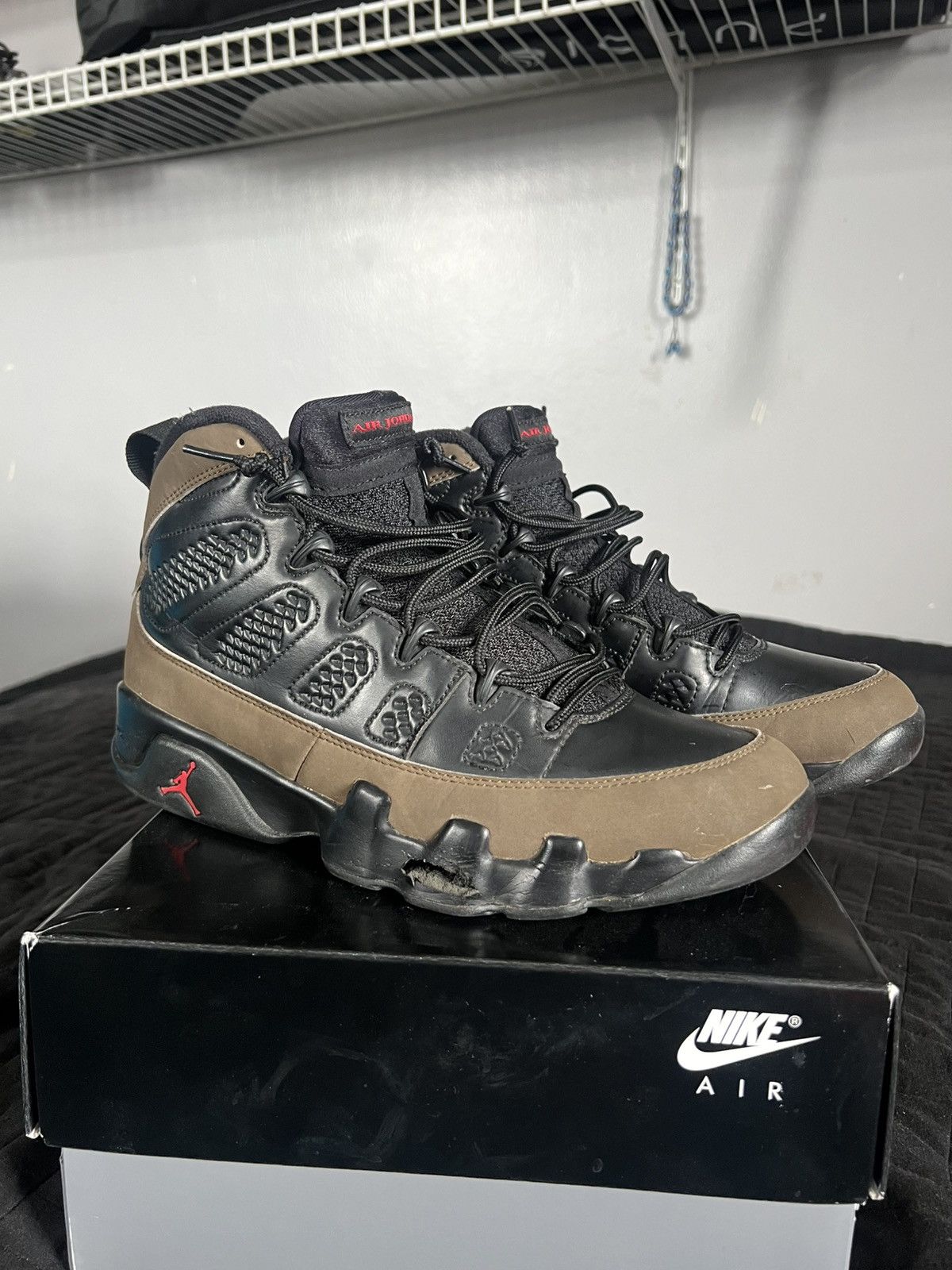 Jordan Brand × Nike Air Jordan 9 “Olive” 2012 Retro Size US 7.5 / EU 40-41 - 1 Thumbnail