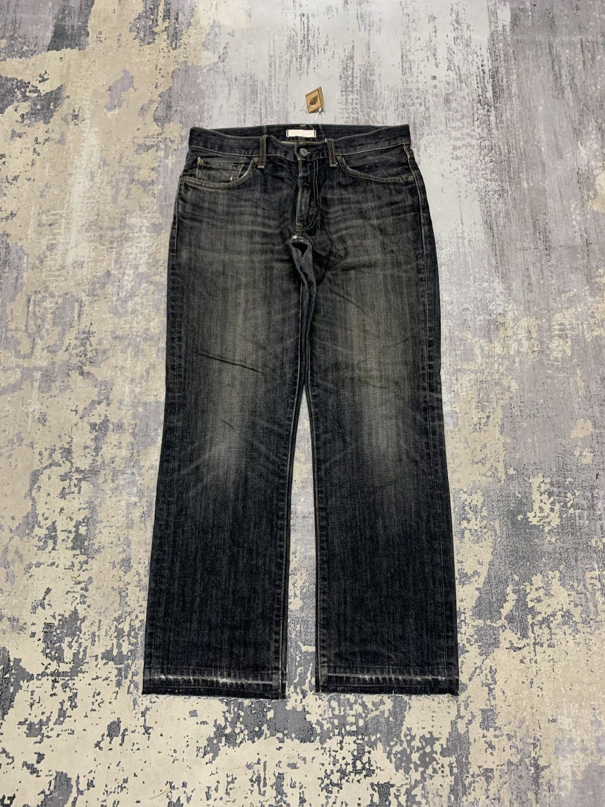 Undercover × Uniqlo W32x29 Uniqlo Jeans Faded Black Denim Jeans Size US 32 / EU 48 - 1 Thumbnail