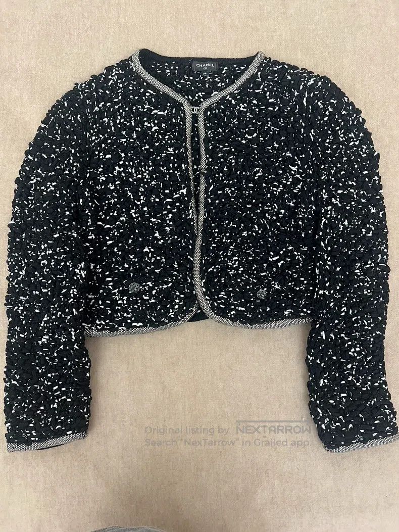 Chanel Chanel 25p black cardigan coat Size XS / US 0-2 / IT 36-38 - 1 Thumbnail