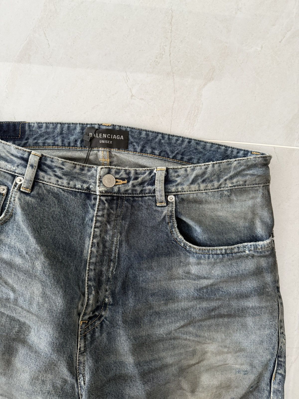 Balenciaga Balenciaga Distressed Mud Show Denim Sz.L Size US 36 / EU 52 - 2 Thumbnail