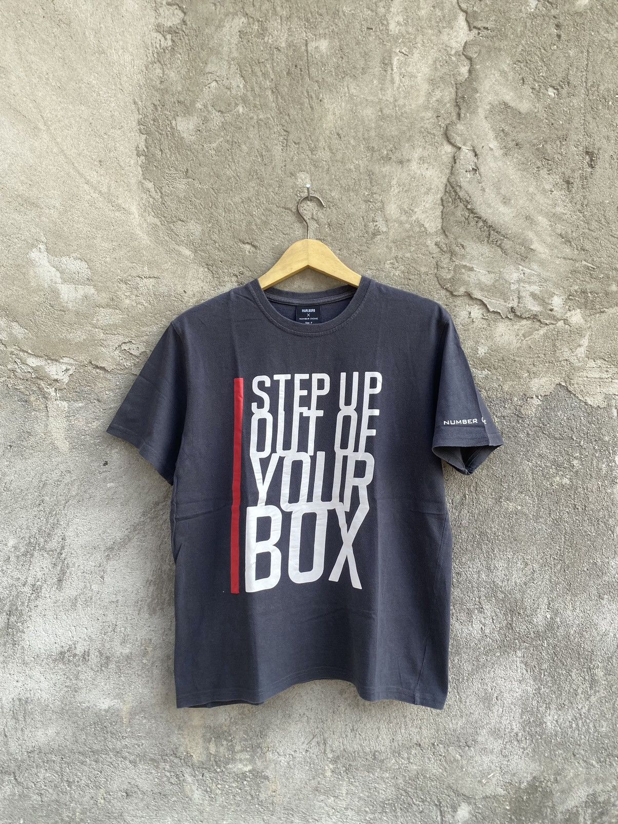 Number (N)ine Vintage Number (N)ine x Marlboro Shirt Size US L / EU 52-54 / 3 - 1 Thumbnail